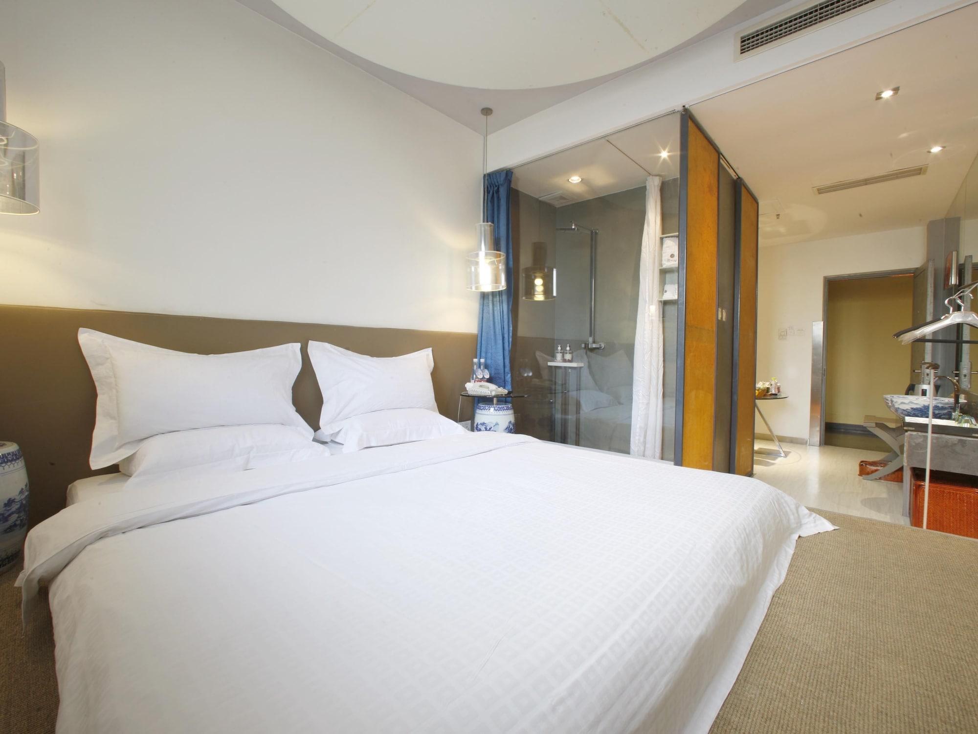China Community Culture & Art Hotel Qingdao Exterior photo