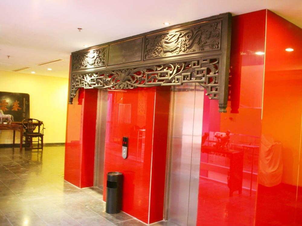 China Community Culture & Art Hotel Qingdao Exterior photo
